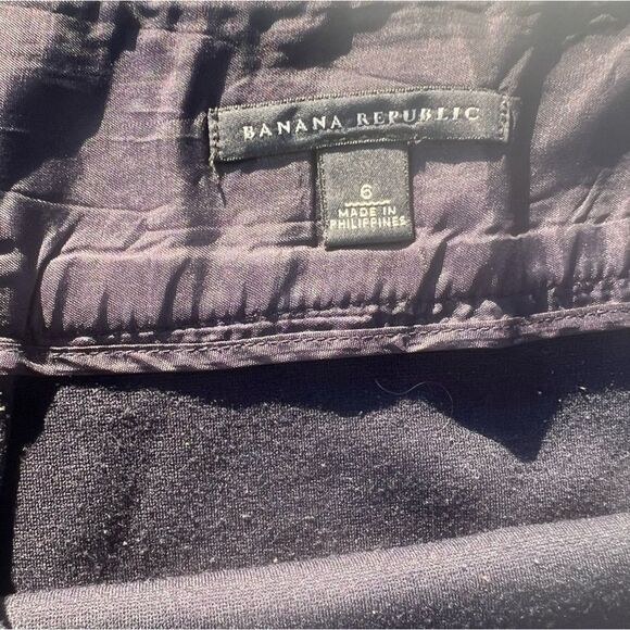 Banana Republic Black Skirt - Picture 3 of 7